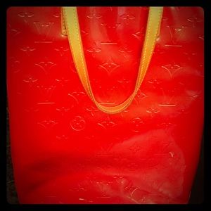 Vernis LV tote